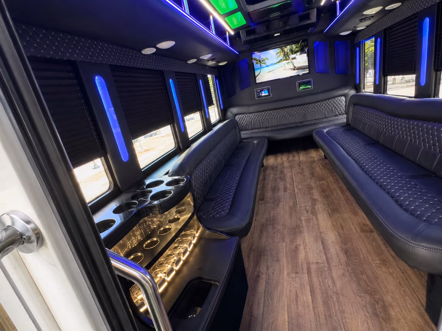 party buses and charter buses to hawks and dream games at state farm arena