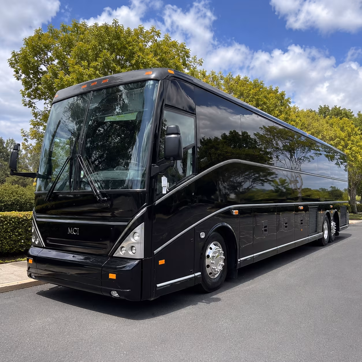 sandy springs mercedes benz stadium battery charter bus rental