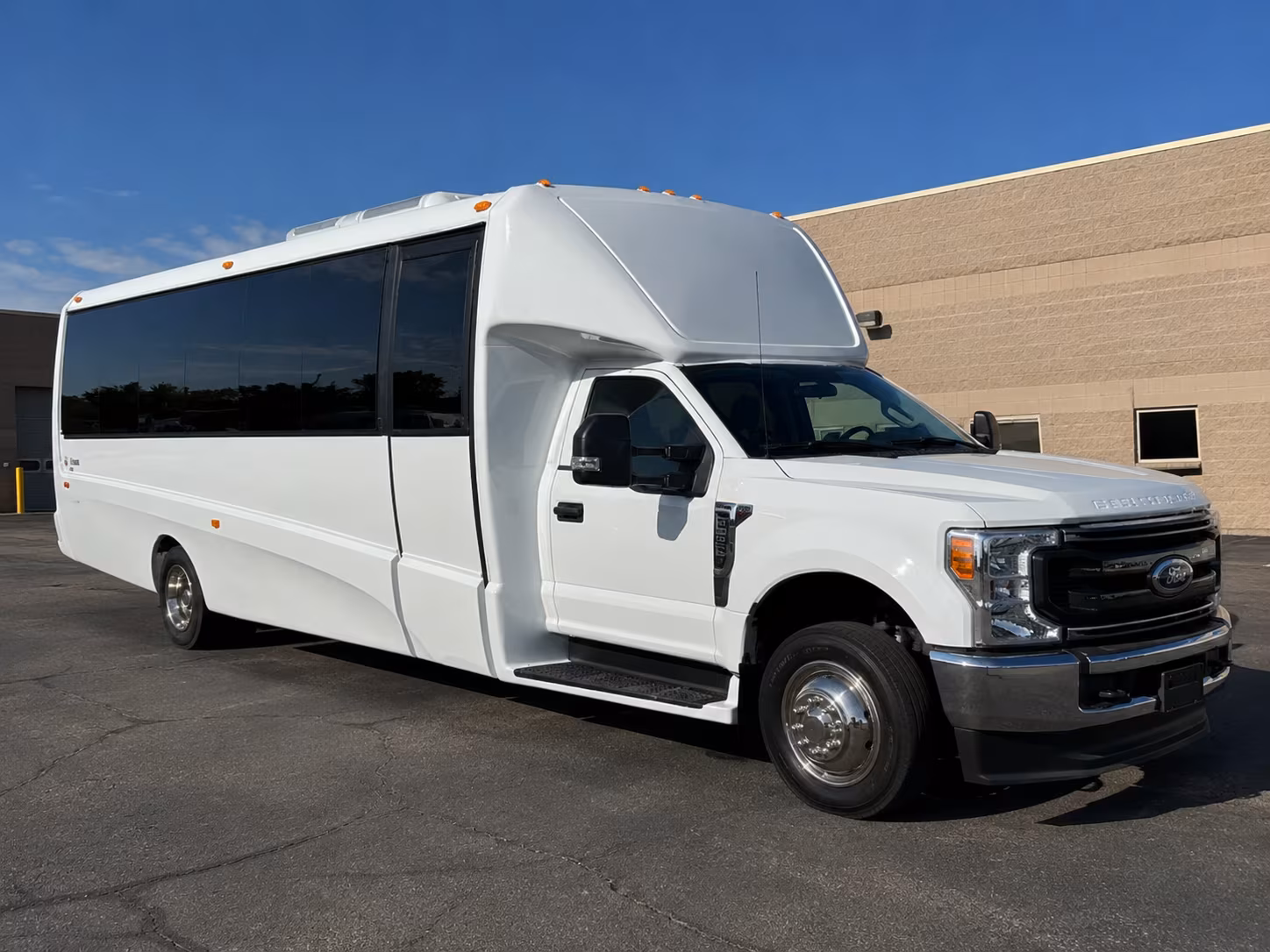 secure transportation for your next prom 3